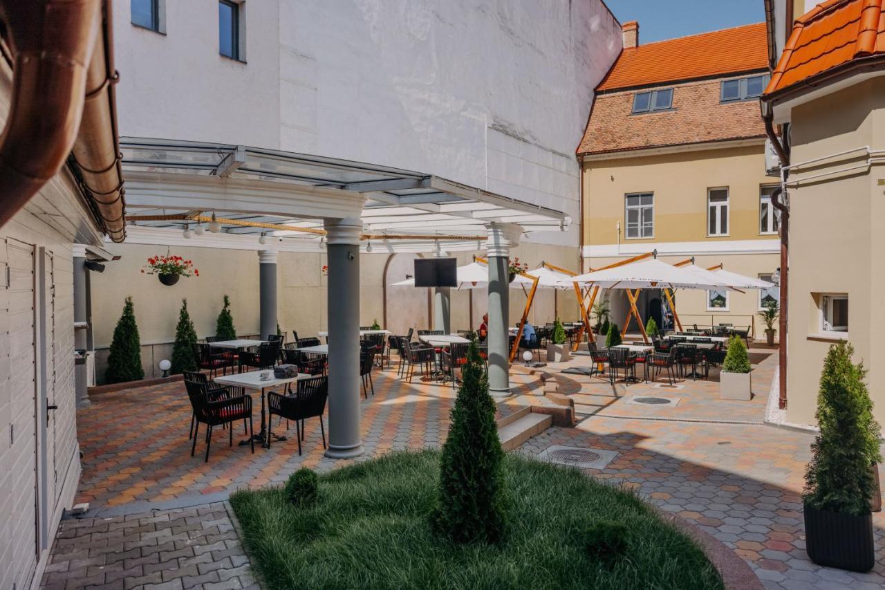 Haller Boutique Târgu-Mureş Екстериор снимка
